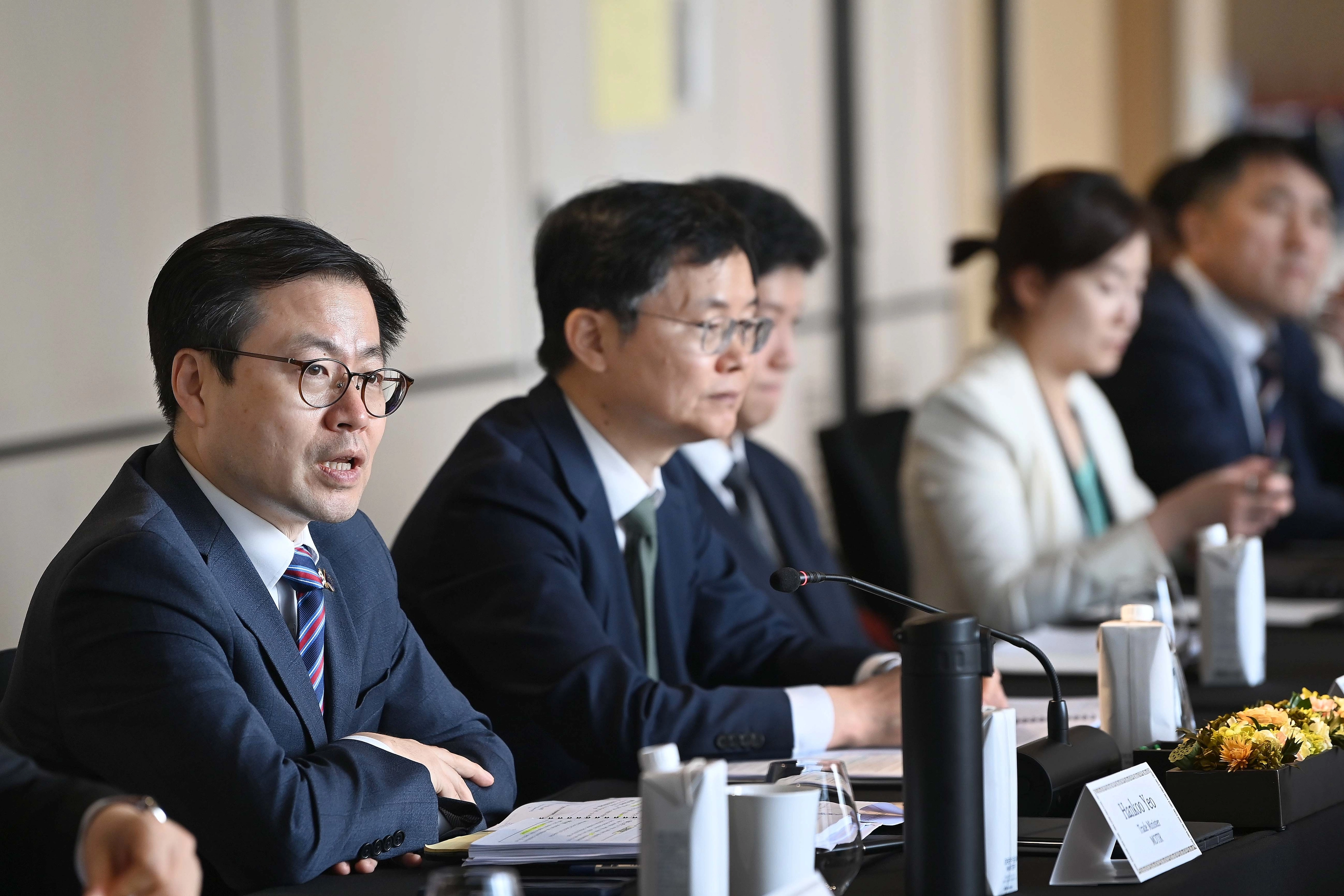 제13차 한-EU FTA 무역위원회 및 제1차 차세대전략대화 개최  여한구 산업통상부 통상교섭본부장이 17일 서울 종로구 포시즌스호텔에서 열린 제13차 한-EU FTA 무역위원회 및 제1차 차세대전략대화에서 발언하고 있다. 산업통상부 제공
