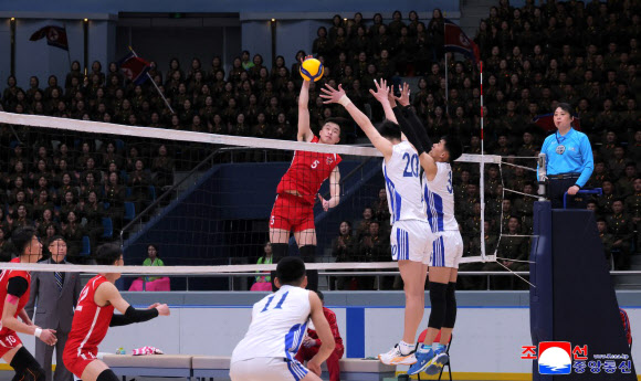 북한, 태양절 기념 남자배구경기 개최