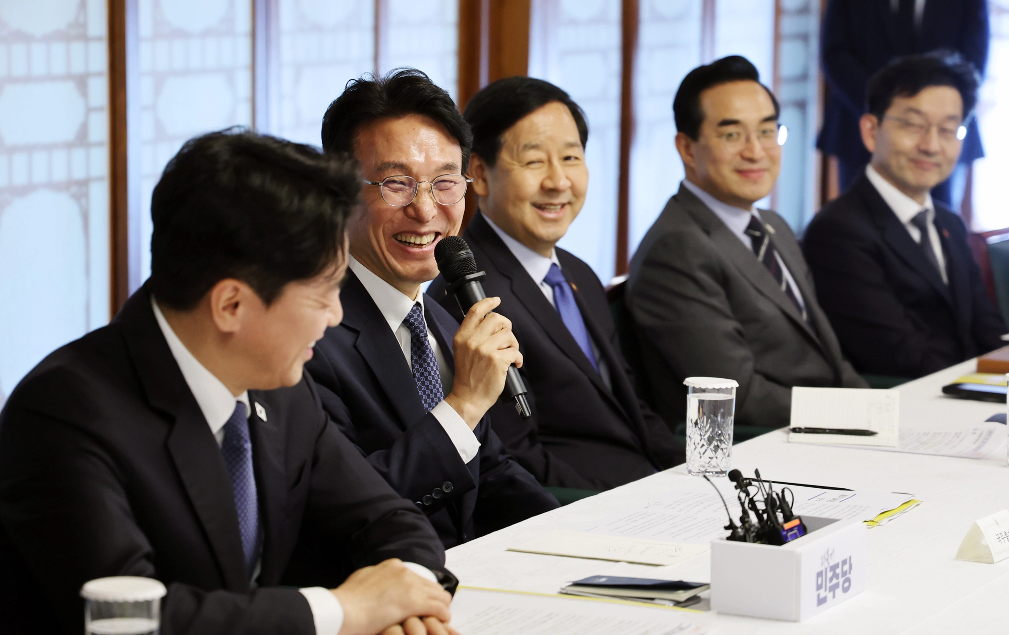 발언하는 김민석 국무총리  김민석 국무총리가 22일 서울 삼청동 총리공관에서 열린 고위당정협의회에서 발언하고 있다. 연합뉴스