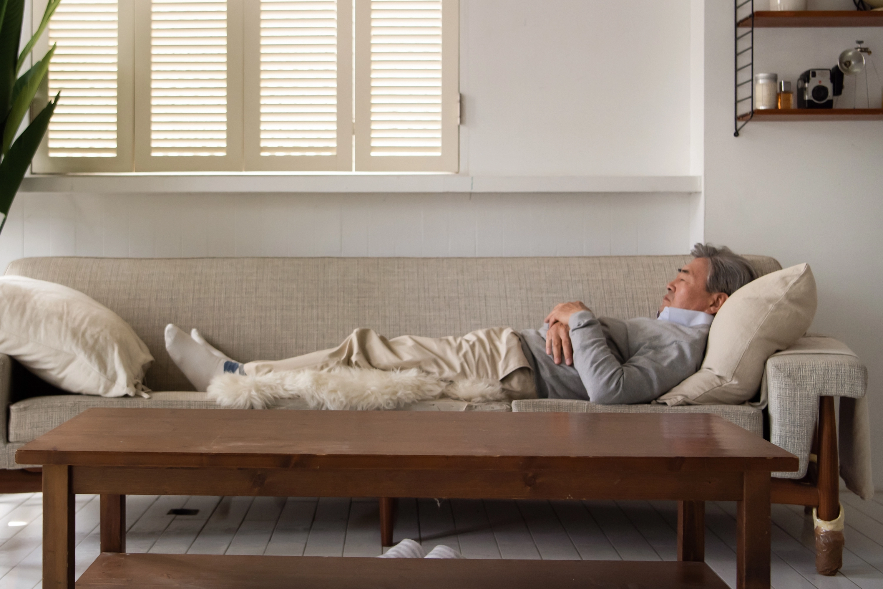 노인 낮잠 자료 이미지. 아이클릭아트