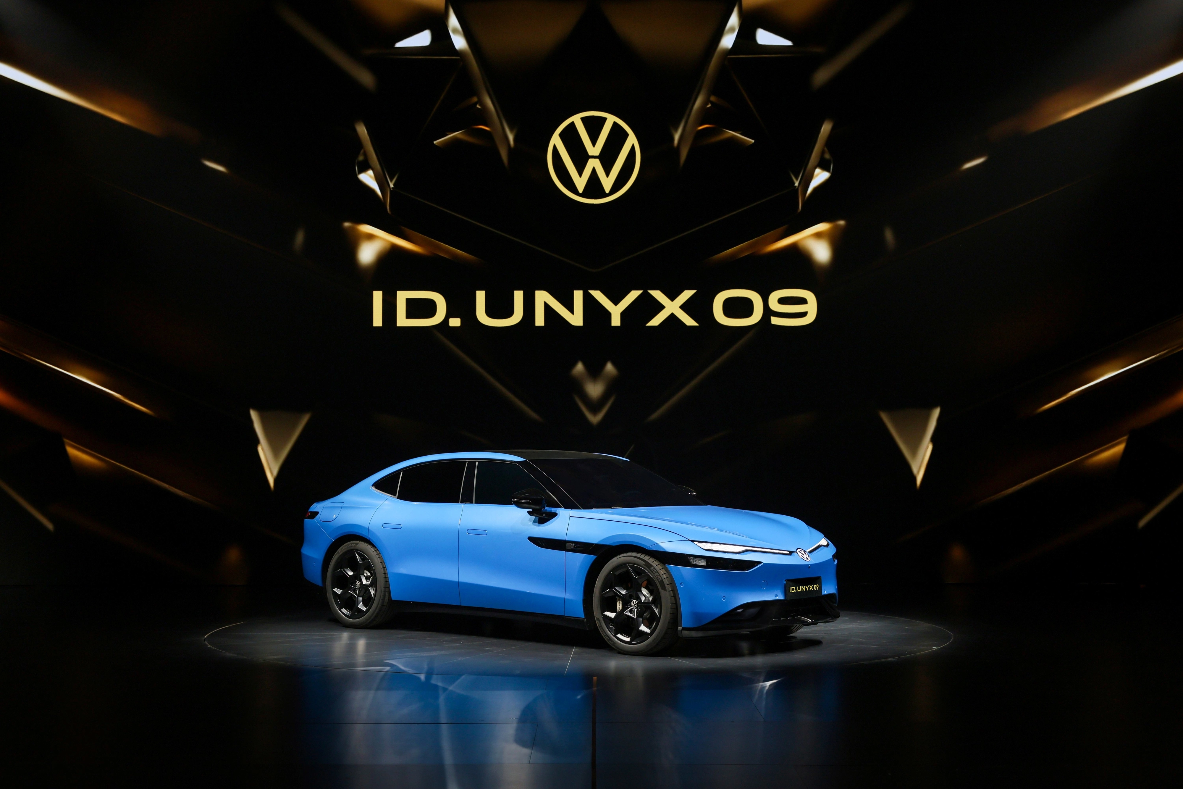 ID.UNYX 09