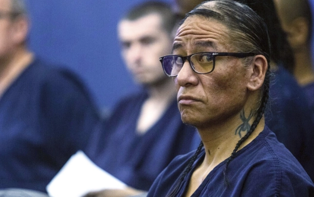 법원에 나온 네이선 체이싱 호스. AP 연합뉴스