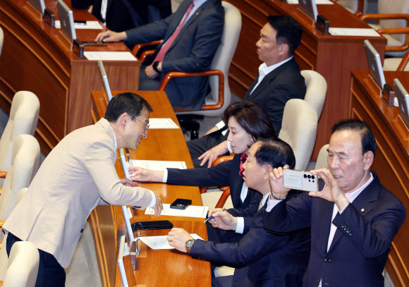 김상욱 향한 국민의힘의 곱지 않은 시선