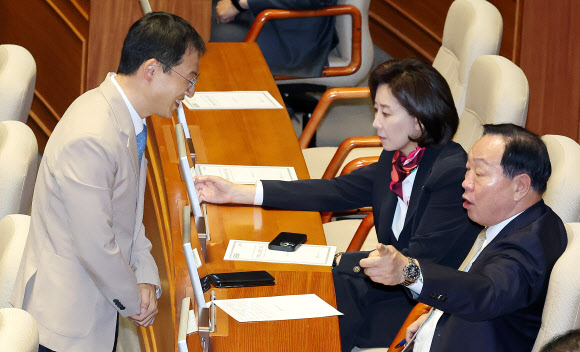 김상욱 향한 국민의힘의 곱지 않은 시선