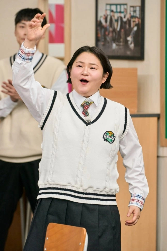 코미디언 김신영이 JTBC ‘아는 형님’ 첫 여성 고정 멤버로 합류한다. JTBC 제공