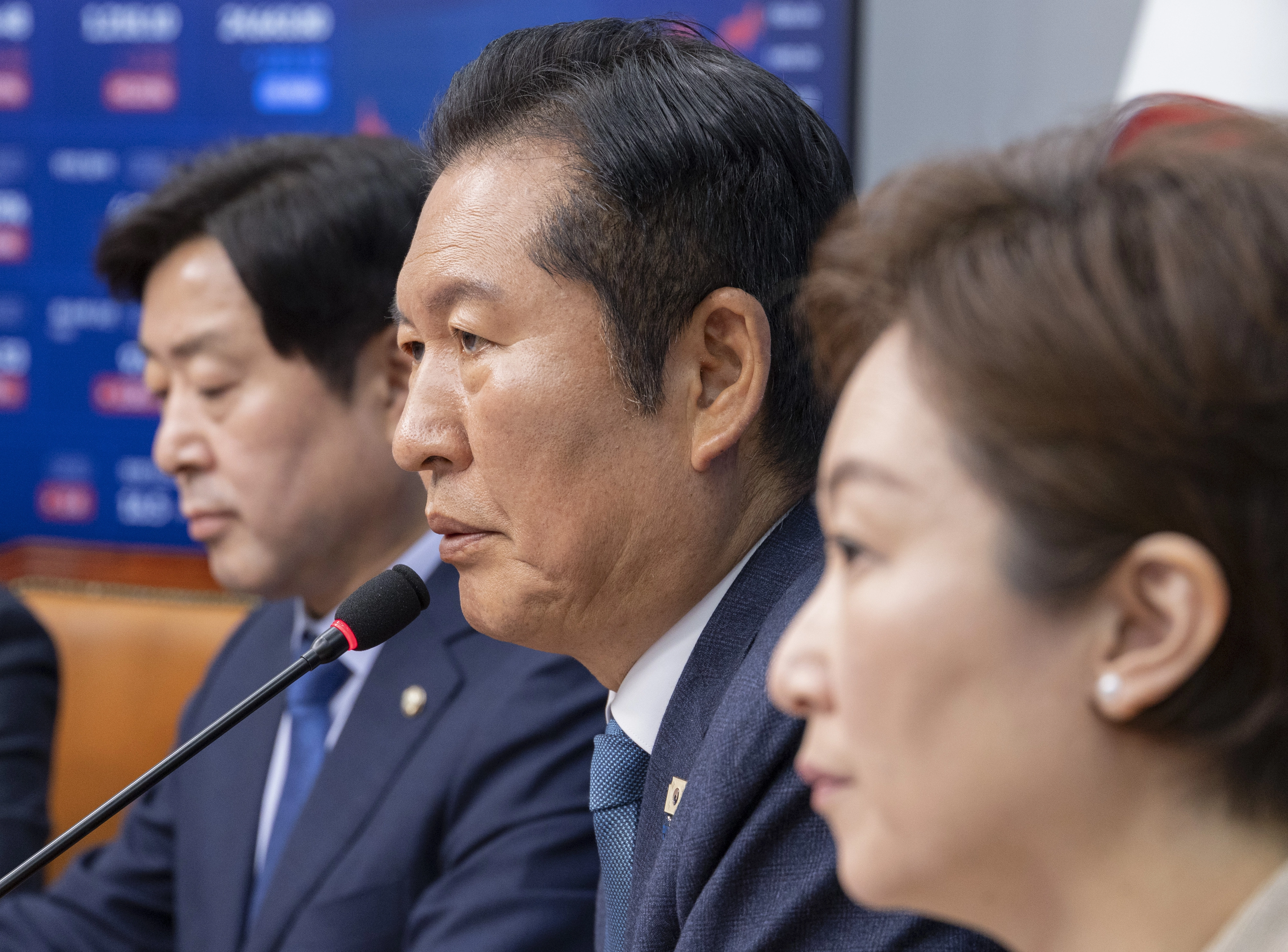 정청래 더불어민주당 대표가 29일 국회에서 열린 최고위원회의에서 발언하고 있다. 2026.4.29 연합뉴스