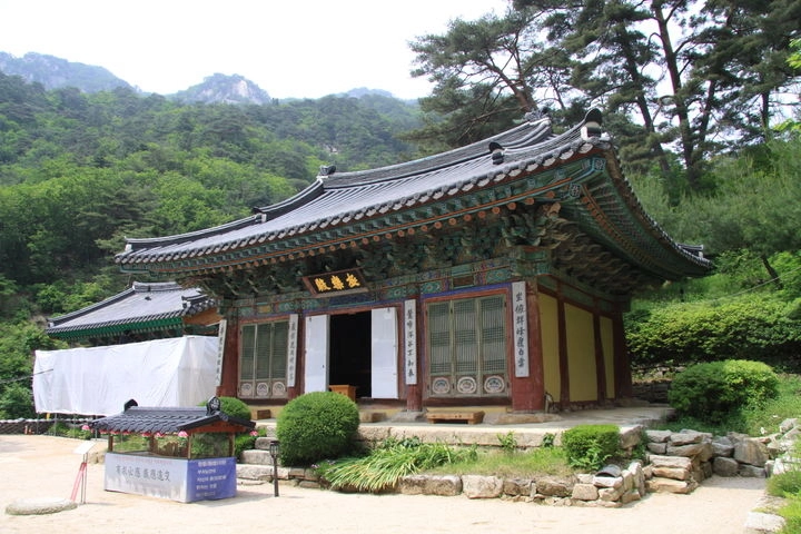 가평 현등사 극락전
국가유산청 제공