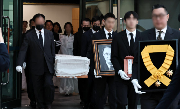고 이홍구 전 국무총리 발인