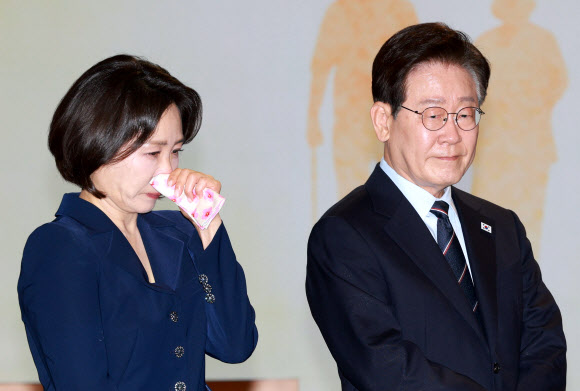 어버이날 기념식 참석한 이재명 대통령 부부