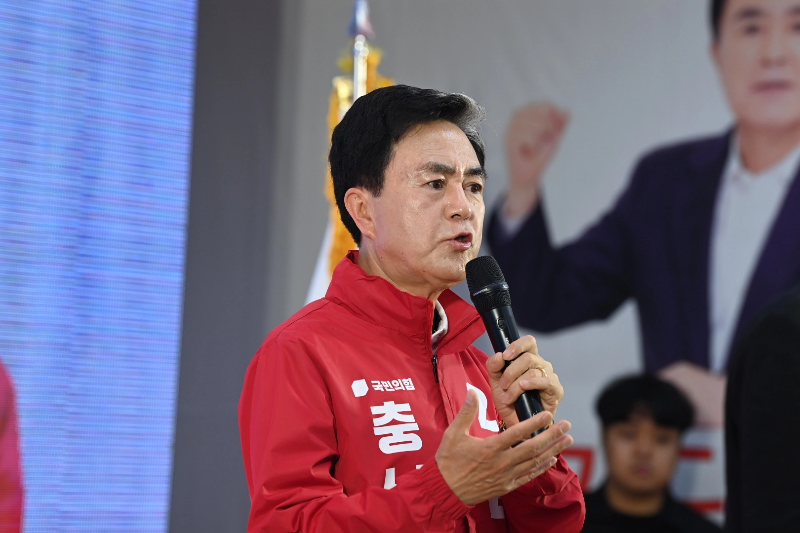 김태흠 충남도지사 후보가 선거사무소 개소식에서 “결과와 일로 증명해 낸 일꾼”을 강조하고 있다. 김 후보 캠프 제공