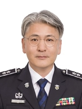 김길성 군산교도소 교감