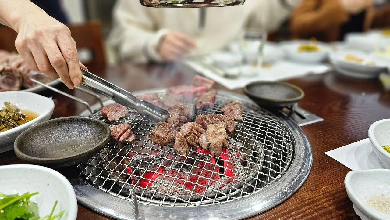 갑자기 고기가 먹고 싶은 날이 있다. 고기가 미친듯이 먹고 싶다는 것은 몸 속에서 필수아미노산이 부족하다는 신호를 장과 뇌에서 인지했기 때문이라는 연구 결과를 한국 과학자들이 내놨다.

픽사베이 제공