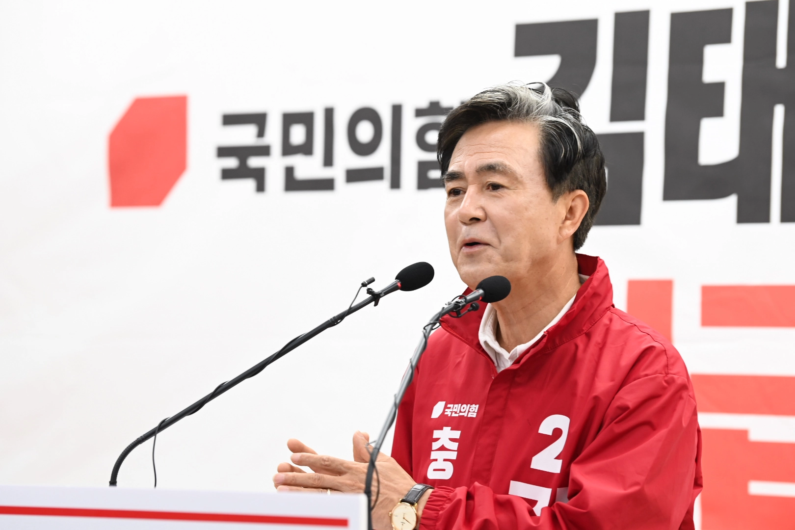 김태흠 국민의힘 충남지사 후보가 29일 충남도청에서 열린 기자회견에서 질문에 답하고 있다. 김태흠 후보 캠프 제공