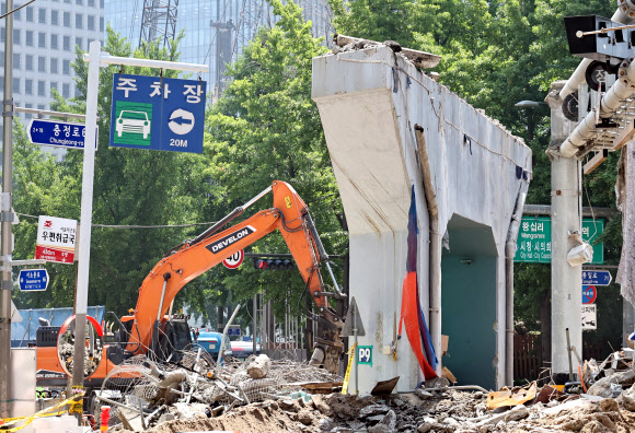 서소문 고가, 상처 남긴 채 역사 속으로