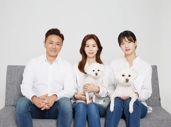 배우 진태현 박시은 부부와 큰딸. 진태현 인스타그램 캡처