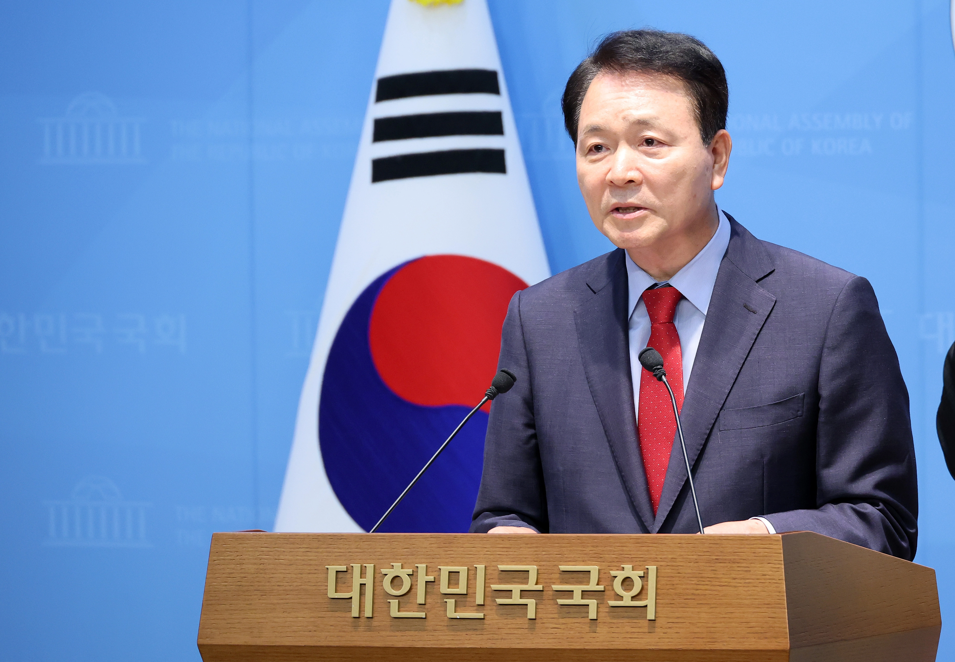 성일종 국민의힘 의원이 5일 국회 소통관에서 원내대표 출마 선언을 하고 있다. 연합뉴스