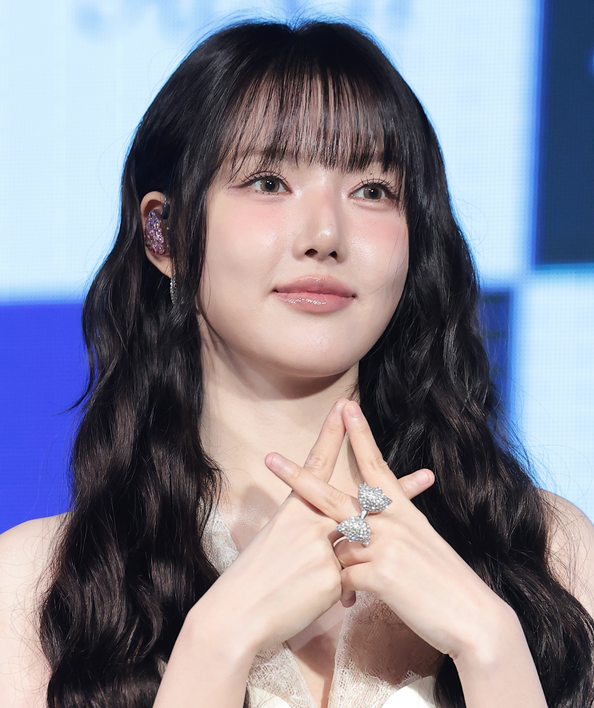 가수 예린이 9일 서울 마포구 홍대 롤링홀에서 열린 네 번째 미니 앨범 ‘REACH YOU’(리치 유) 발매 쇼케이스에서 포즈를 취하고 있다. 2026.6.9. 뉴스1
