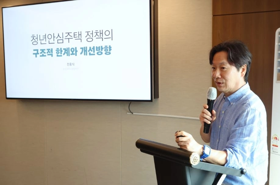 전홍식 위원(숭실대학교 경영학부 교수). 서울시의회 제공