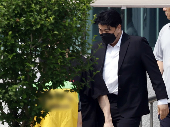 ‘음주운전 뺑소니’ 김호중 출소