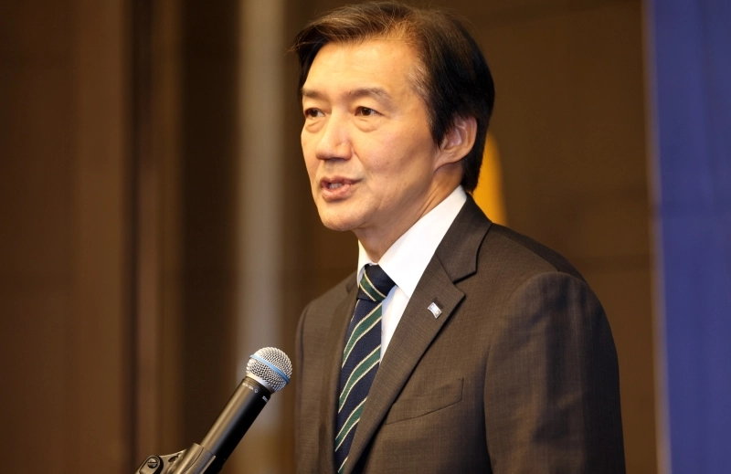 조국혁신당 조국 전 대표가 17일 광주 서구 치평동 브리브 광주 바이 롯데호텔에서 열린 6·3지방선거 당선자 워크숍을 찾아 발언하고 있다. 연합뉴스