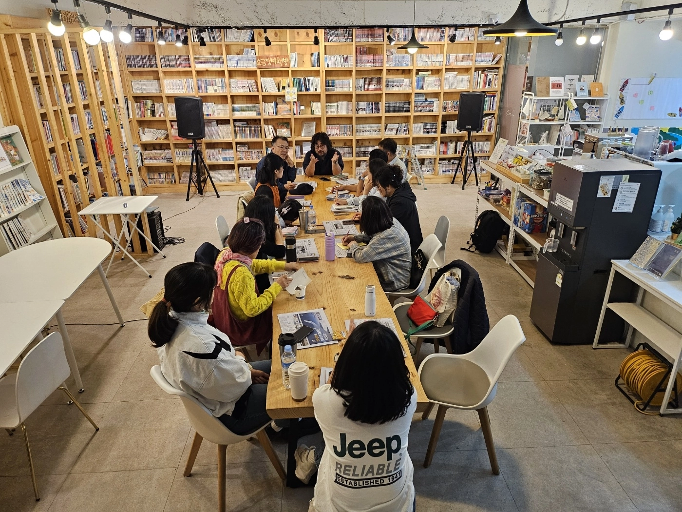 대안 교육 기관인 농촌유토피아대학원의 현장 학습 모습. 농산어촌 소멸 문제에 대응하고자 2021년 설립된 이 학교는 청년 인재 양성을 통한 지역 재생과 정착을 도모하고 있다.
농촌유토피아대학원 제공