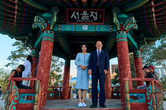 이재명 대통령 부부, 몽골 ‘서울의 거리’ 방문