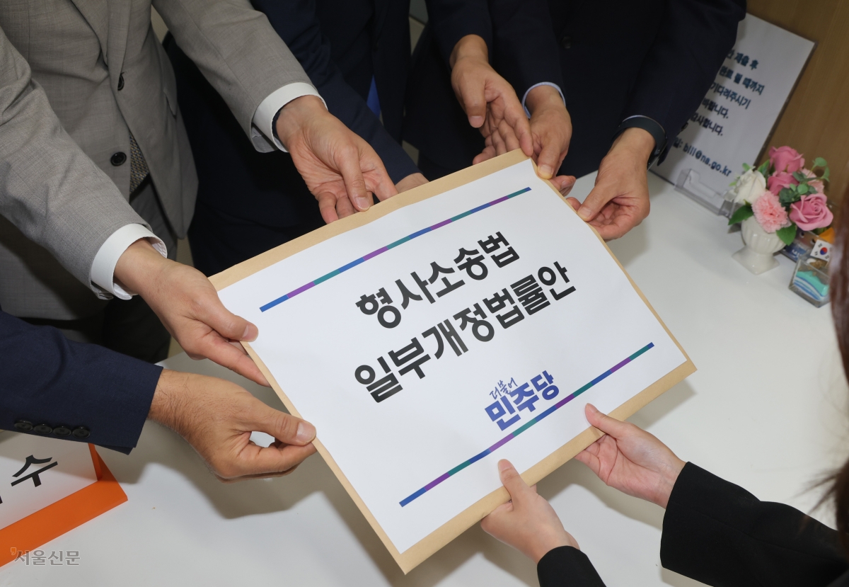 여권의 우려 심화