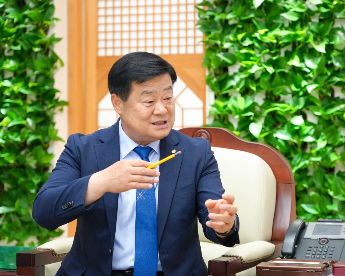 “농어촌 소외 없게, AI 교육 누리게… 학생 한 명도 포기 안 해”