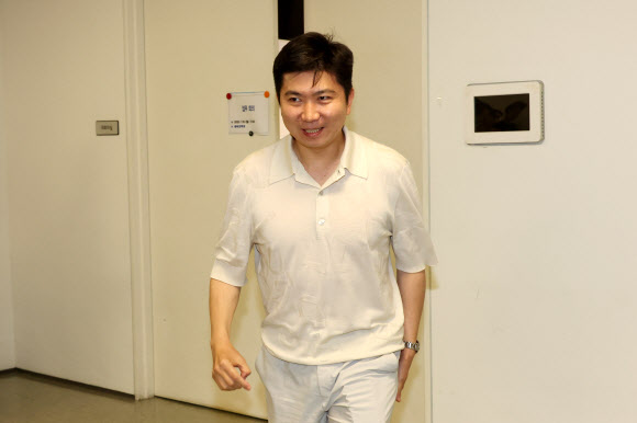 K-축구혁신위원회 3차 회의 마친 유승민 공동위원장