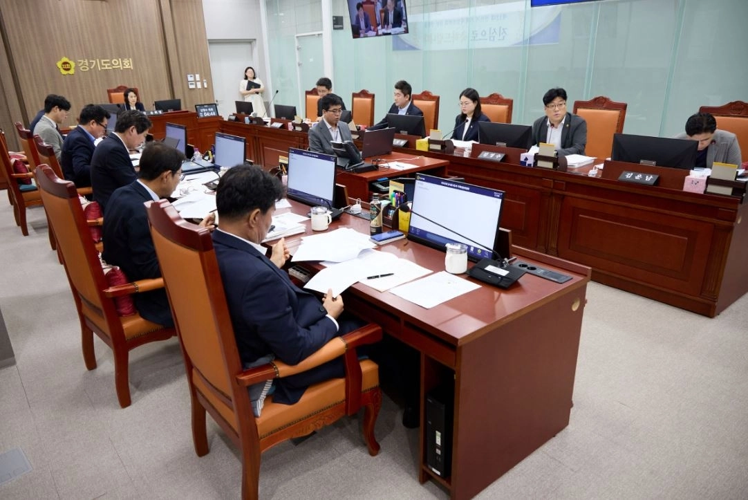 ▲ 경기도의회 기획재정위원회 회의 전경(사진=경기도의회)