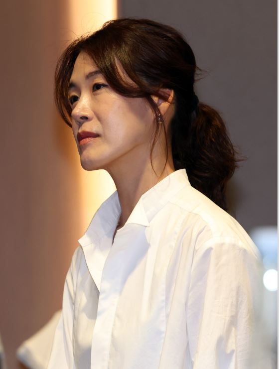박찬호 프레젠테이션 경청하는 부인 박리혜