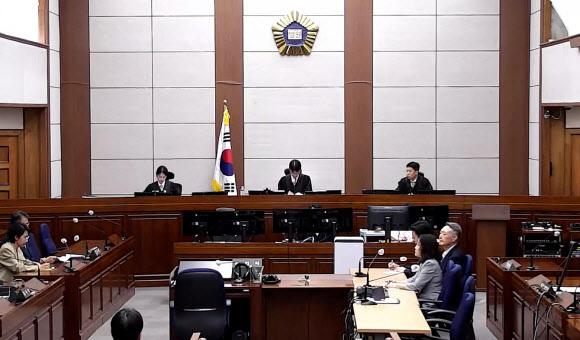 법원, 윤석열 공직선거법 1심 징역 1년 6개월, 집행유예 3년 선고