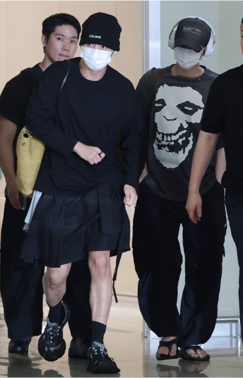 BTS 뷔·슈가, 월드 투어 떠나요