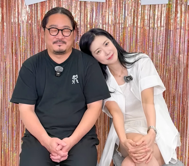 한식 다이닝 셰프 김도윤과 배우 김서연이 4년째 열애 중이라는 사실을 뒤늦게 공개했다. 유튜브 채널 ‘스튜디오 슬램’ 캡처