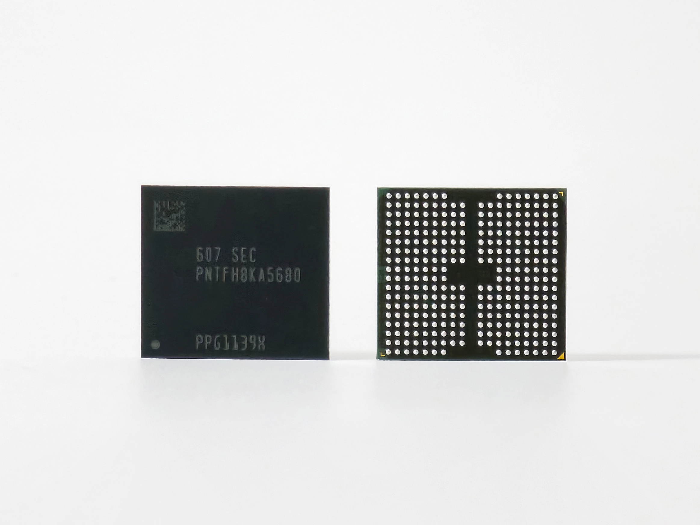 삼성전자 V10 BV-NAND 제품. 삼성전자 제공