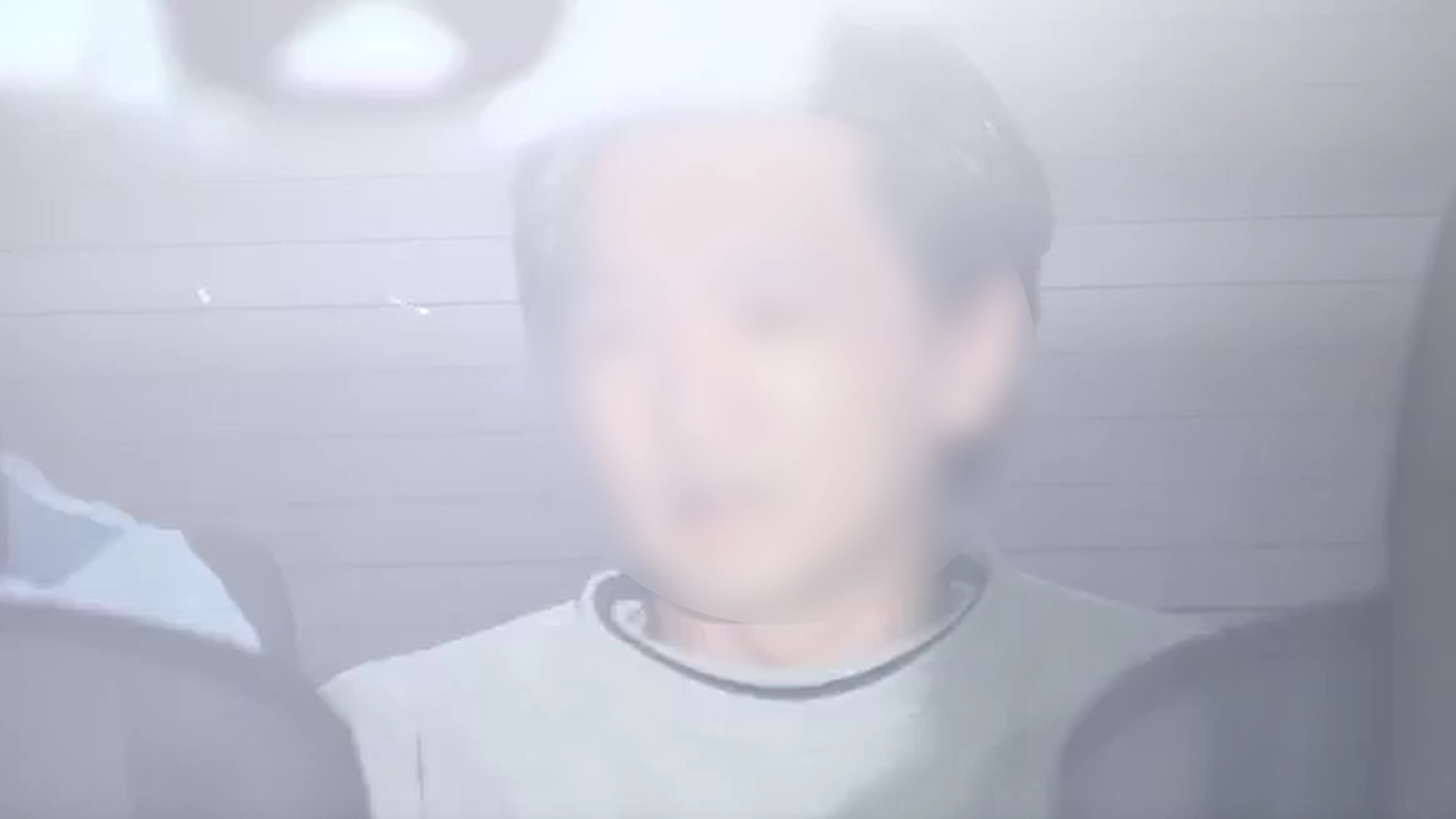일본 도쿄에서 고급 외제차 벤틀리를 몰다 차량 7대를 연쇄 추돌하고 도주한 40대 한국 국적 남성이 현지 경찰에 체포됐다. 사진 일부 모자이크 처리함. TBS TV 보도화면 캡처