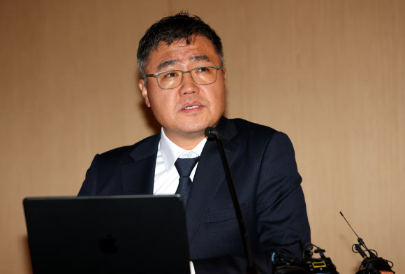 발언하는 조성환 조이웍스 전 대표