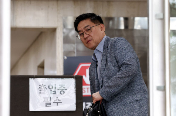 종합특검 출석하는 이진우 전 수방사령관
