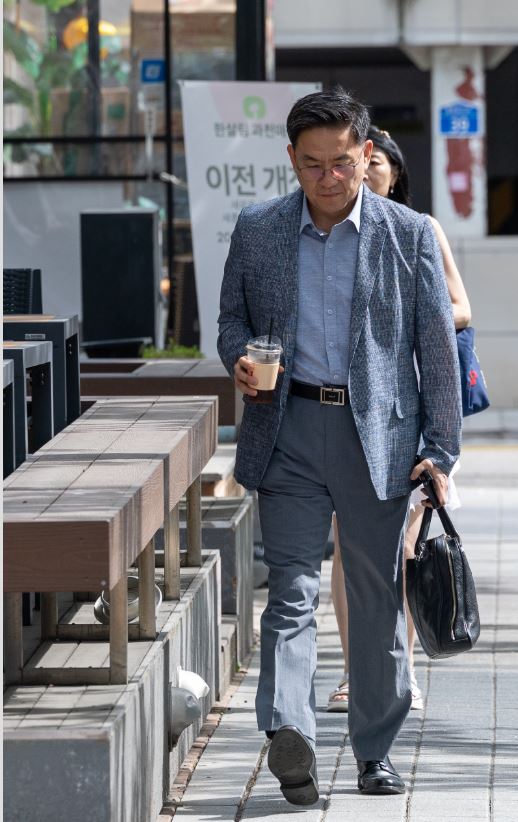 2차 종합특검 출석하는 이진우 전 수방사령관
