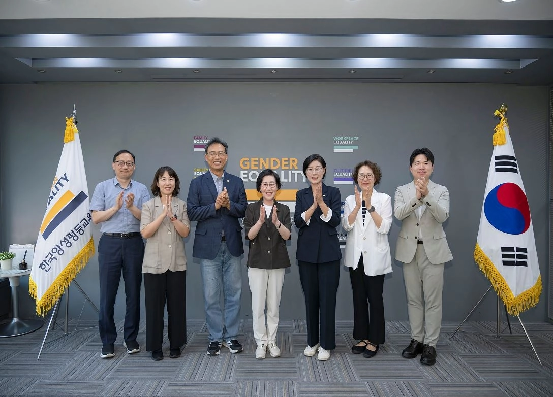 단체 기념촬영. 서울시의회 제공