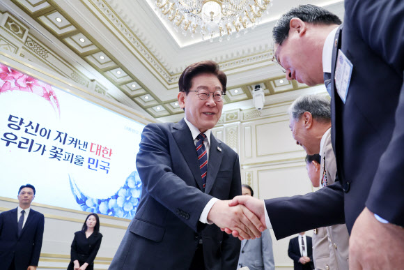 이재명 대통령, 국가유공자ㆍ보훈 가족 초청 오찬
