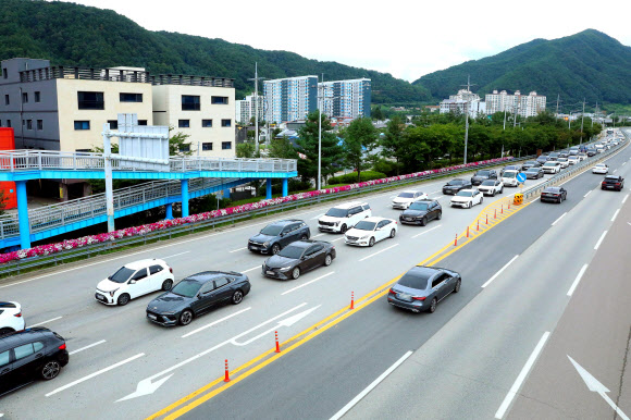 광복절 연휴 마지막 날 귀경길 정체
