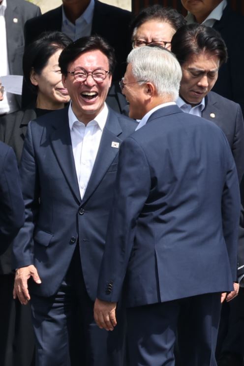 김민석·문재인 ‘웃음꽃’