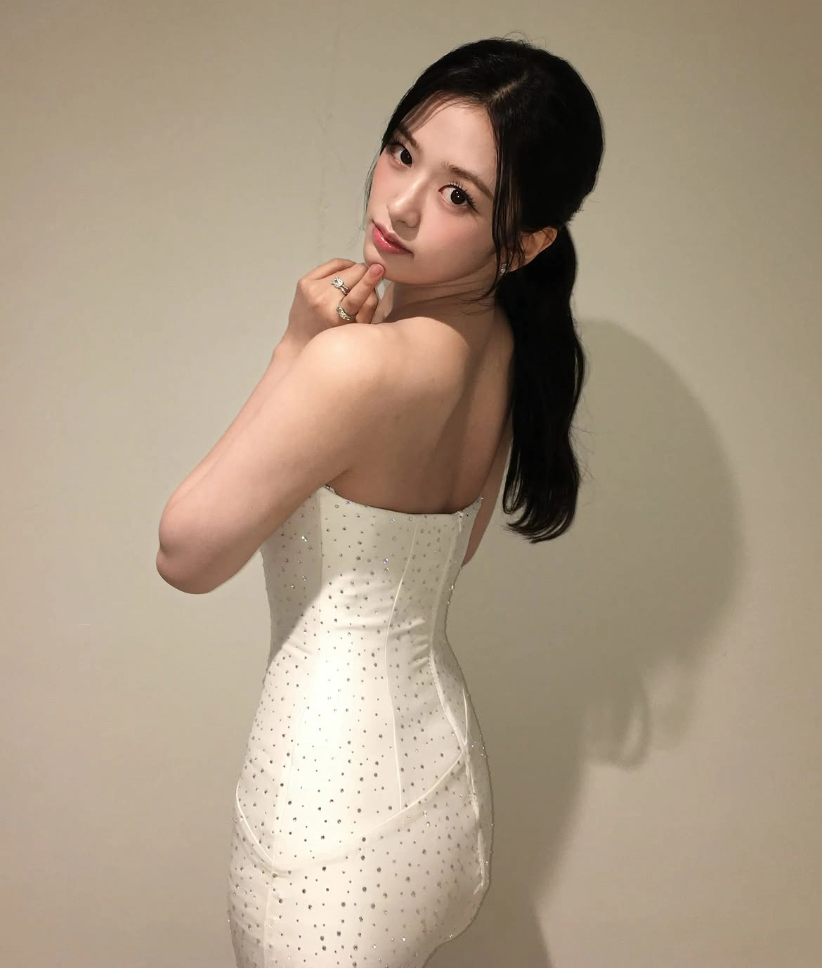 사진=안유진 인스타그램 캡처