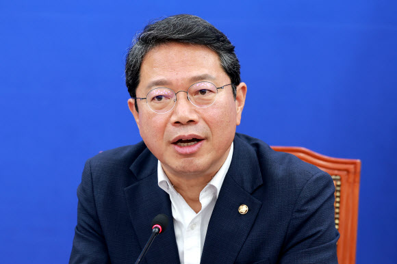 법무장관 후보자에 민주당 김승원 의원