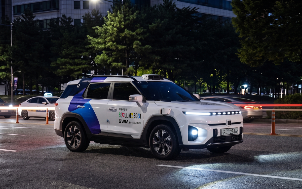 KGM, 토레스 EVX 투입…강남 로보택시 확대