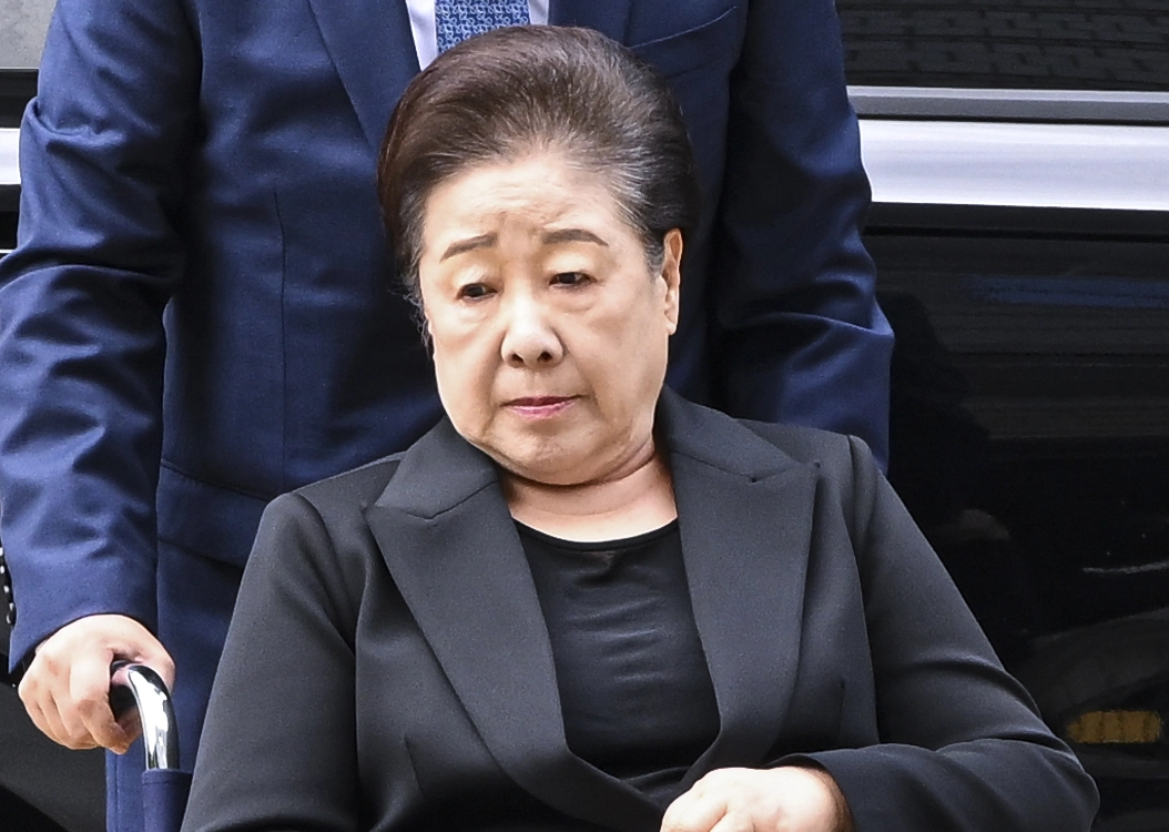 불법 정치자금 전달 혐의 등을 받고 있는 한학자 통일교 총재가 지난해 9월 22일 서울 서초구 서울중앙지방법원에서 구속 전 피의자 심문(영장실질심사)에 출석하고 있다. 2025.9.22 이지훈 기자