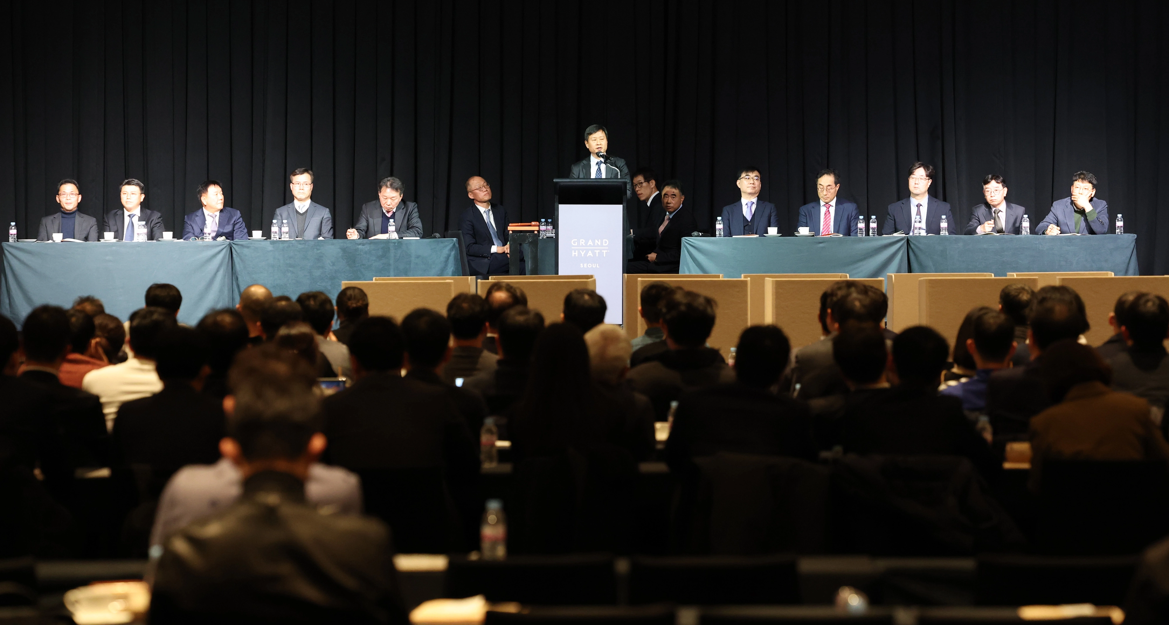 지난해 1월 23일 서울 용산구 그랜드하얏트 서울에서 열린 임시주주총회에서 고려아연 주주총회가 열리고 있다. 뉴스1