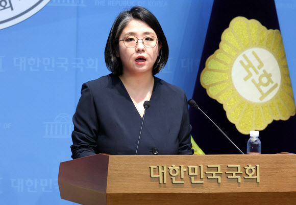 용혜인 성평등가족부 장관 후보자가 10일 국회 소통관에서 입장 발표 기자회견을 하고 있다. 2026.9.10 연합뉴스