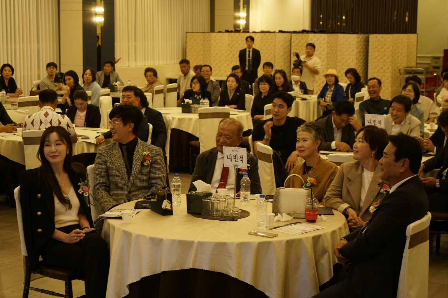 순천 아모르웨딩홀에서 열린 ‘해궁비책 해마진 출시 기념식’ 행사 모습.